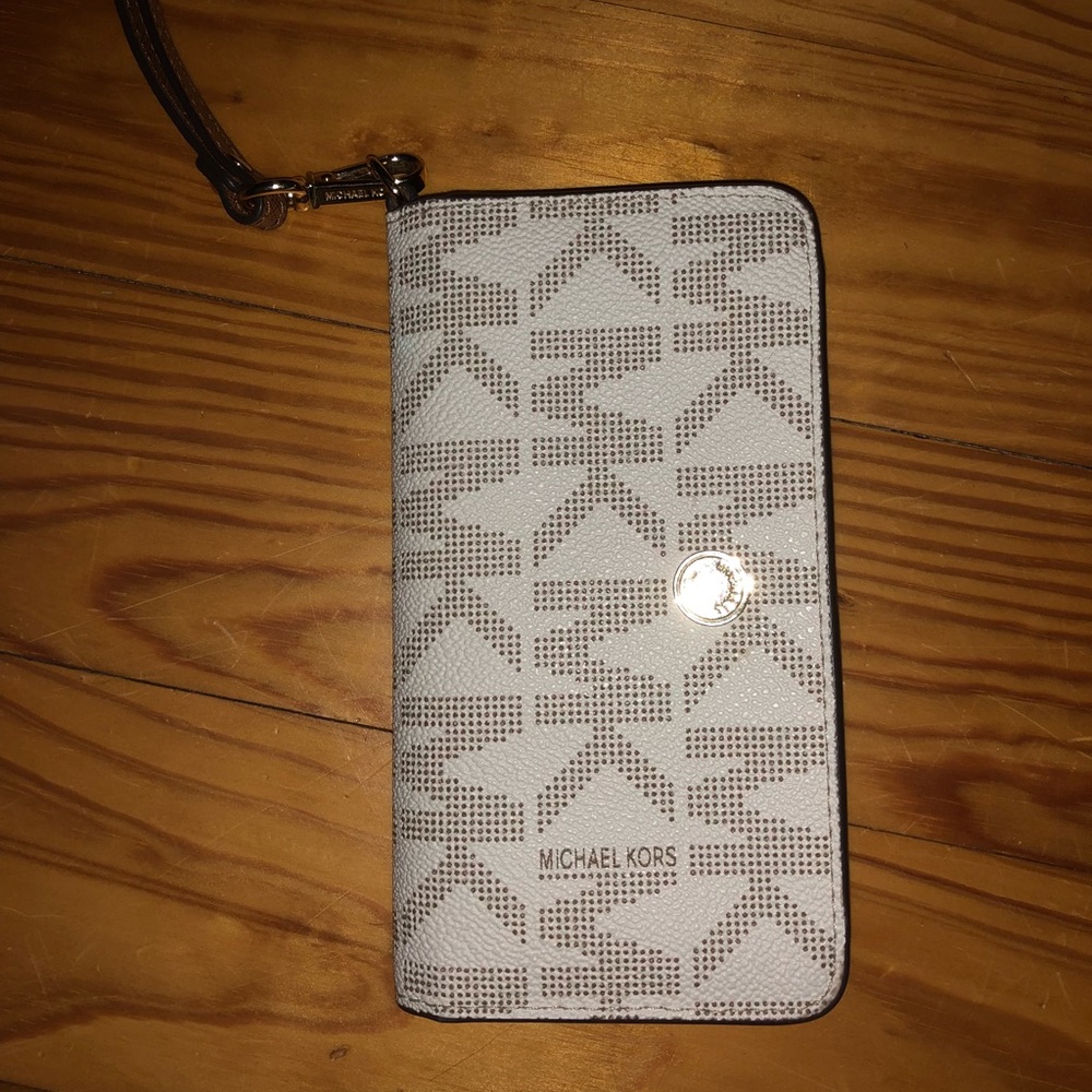 MK wristlet!